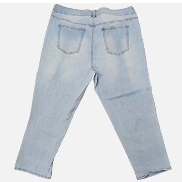 PLUS SIZE 20W LIGHT WASH BOYFRIEND JEANS CASUAL RELAXED FIT VINTAGE 90S STYLE - Picture 2 of 9